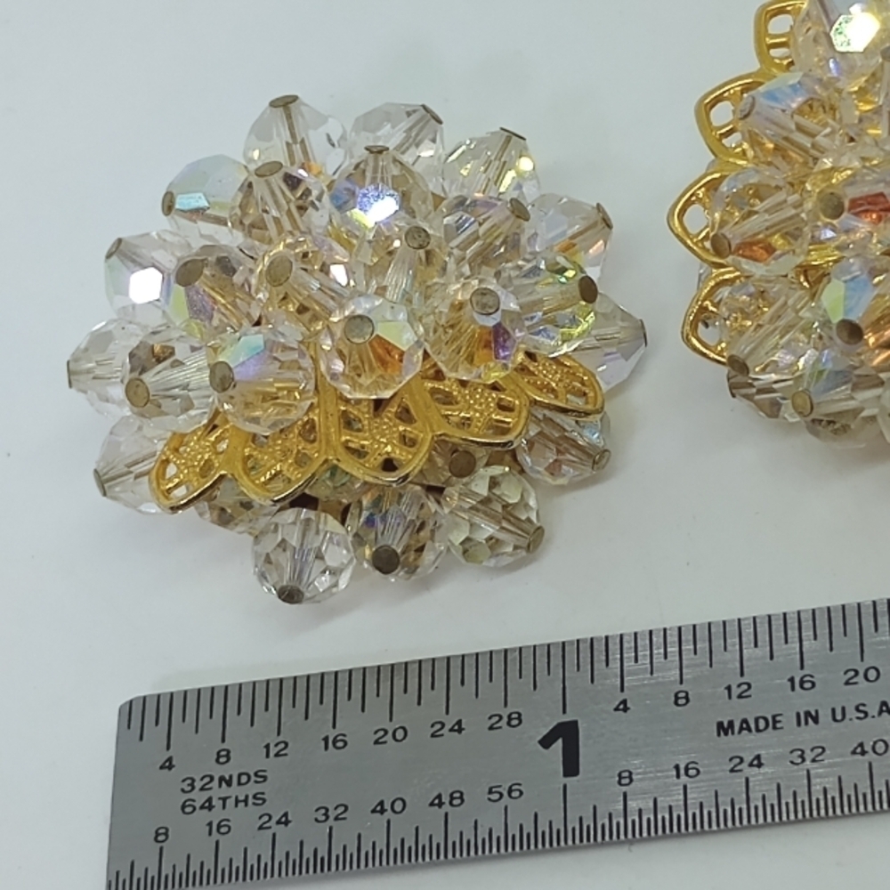 * vintage Laguna AB crystal cluster gold tone clip on earrings - Picture 3 of 7